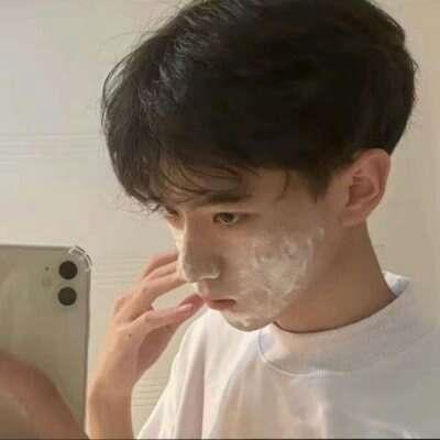 日常帅气加倍的真人男生精选头像图片