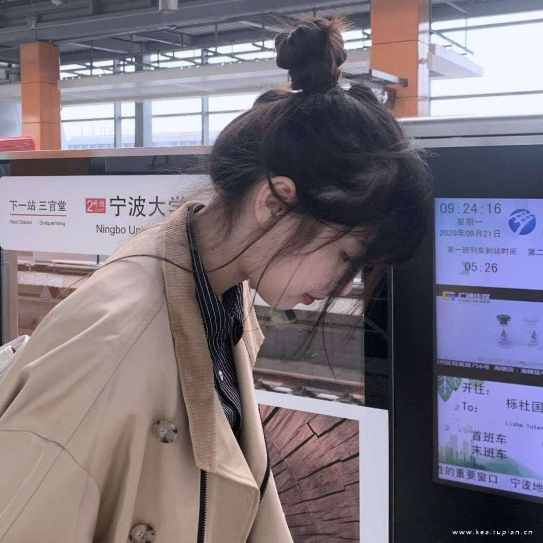 超美女生气质微信头像图片