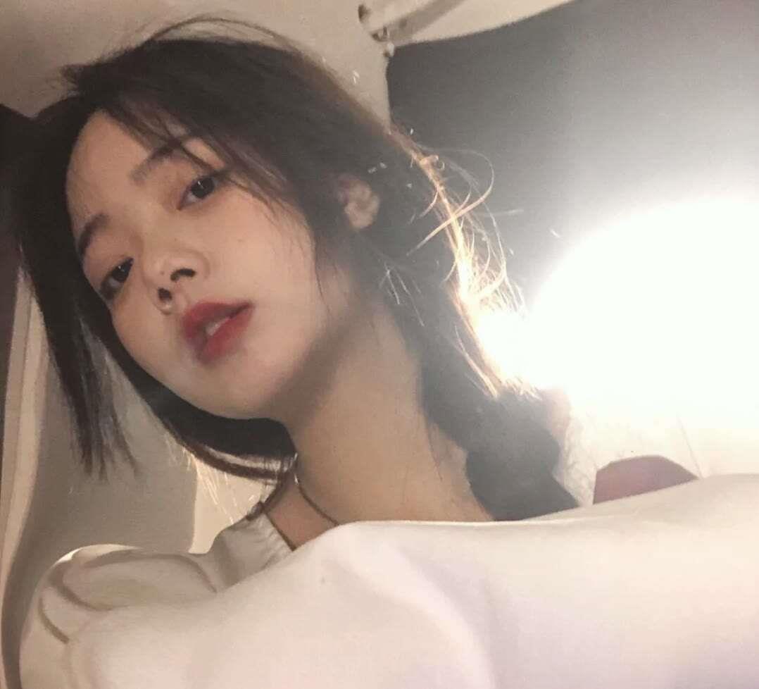 真正的快乐是钱永远够花·高清女生头像