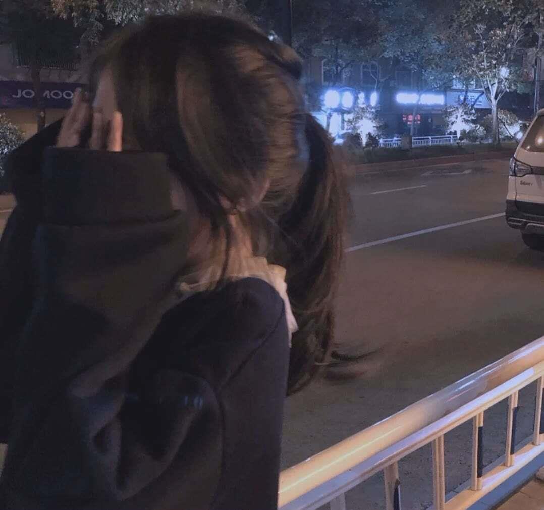 真正的快乐是钱永远够花·高清女生头像