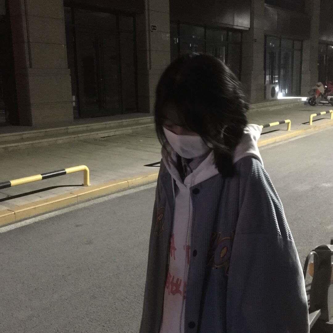 真正的快乐是钱永远够花·高清女生头像