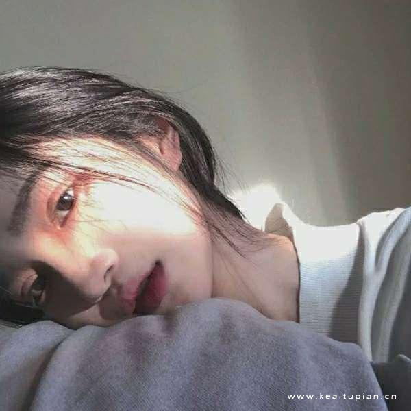 太黏人的小朋友会被丢掉·清纯女生头像