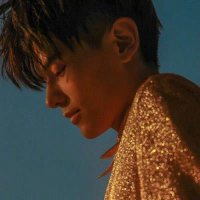 2021清秀帅气的男生高冷拽酷头像图片