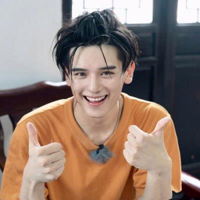 2021清秀帅气的男生高冷拽酷头像图片