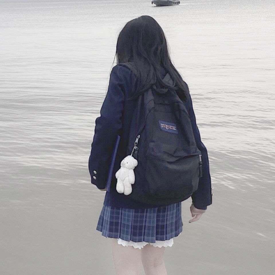 小众优质女头_生活中的女生真实ins头像图片