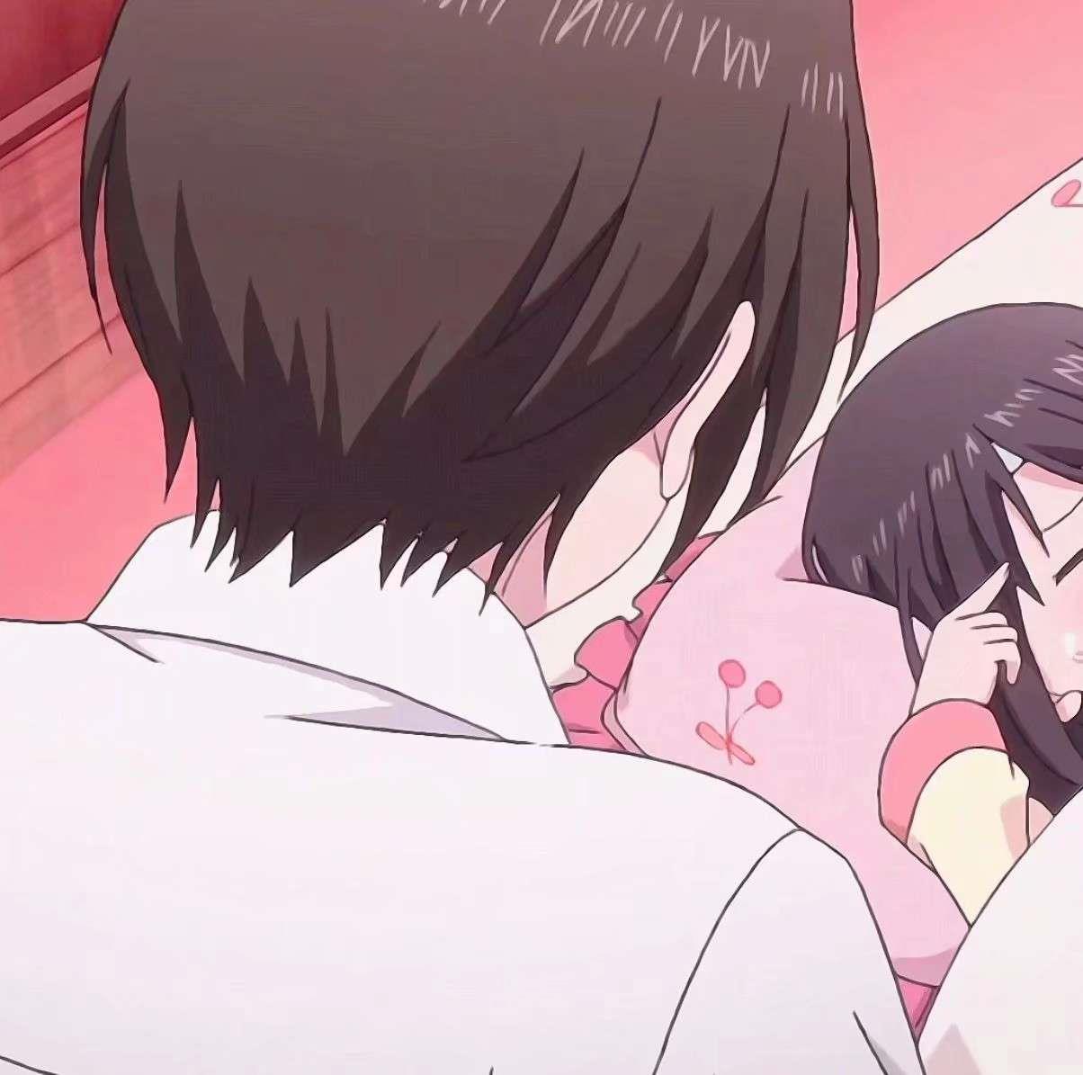 超甜蜜的动漫情头_二次元情侣秀恩爱头像图片