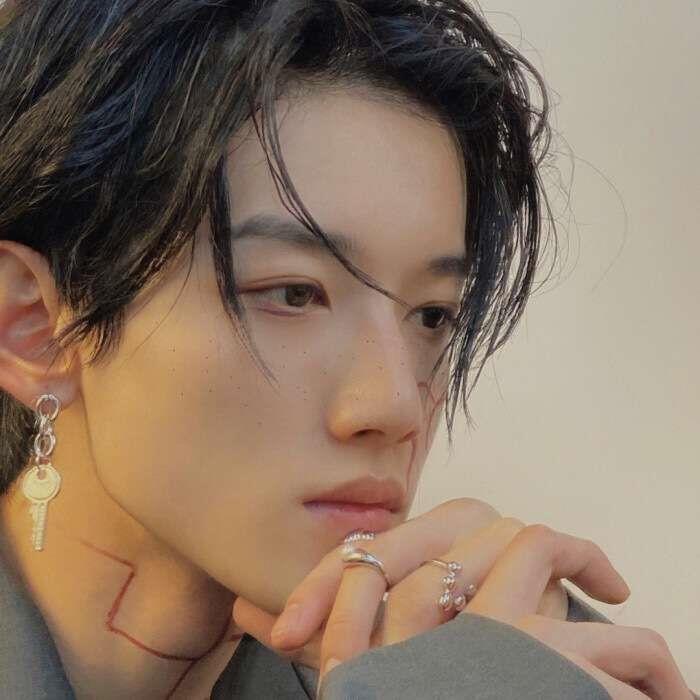 今日份炫酷帅气男生qq头像大全