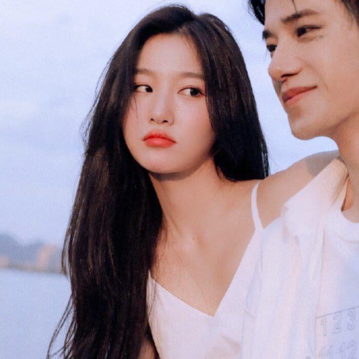 一对两张ins魅力情头_小众情侣真人头像图片