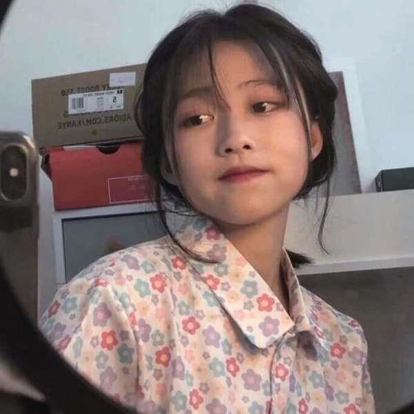 生活甜甜好运连连·超爱的温柔港风女生头像