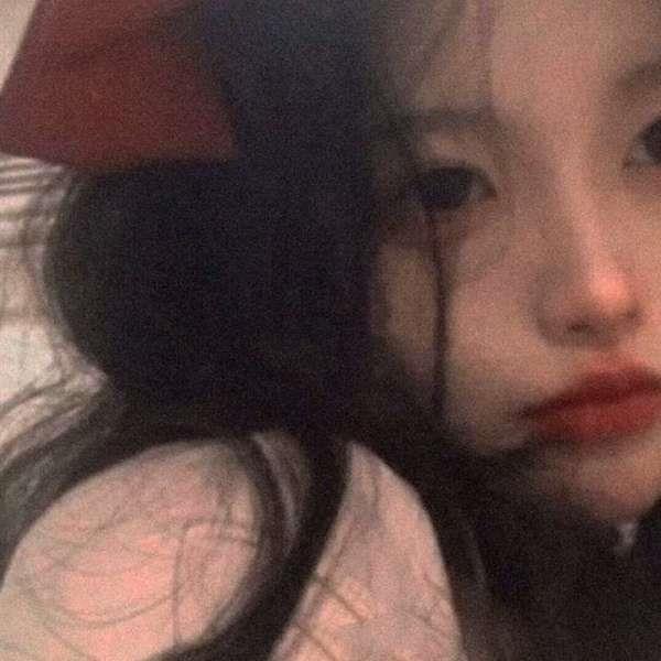 好看的真人女生·不露脸女生头像图片