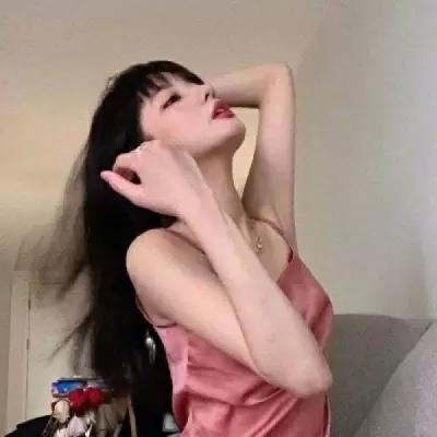 精选真人女生花式自拍个性好看头像图片