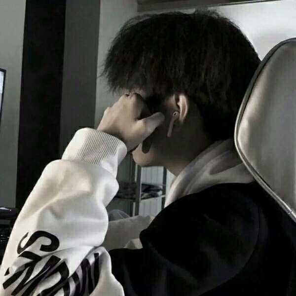 个性冷漠男生精选高冷头像图片