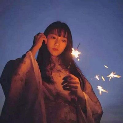 个性美女超美自拍经典微信QQ头像图片