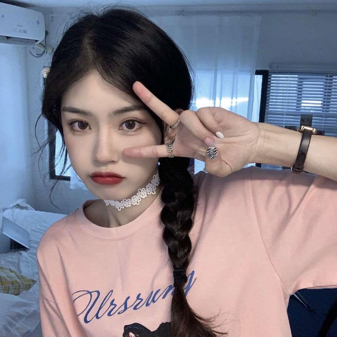 超漂亮的气质可爱妹子微信自拍头像大全