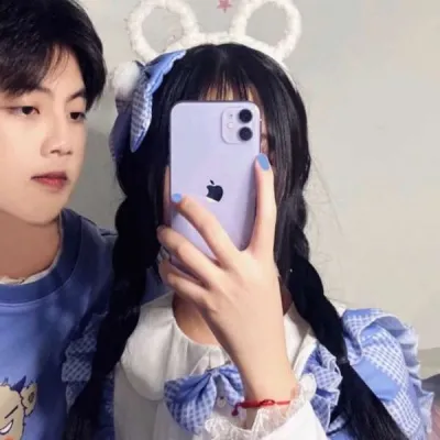 QQ真人情侣一对合照头像图片