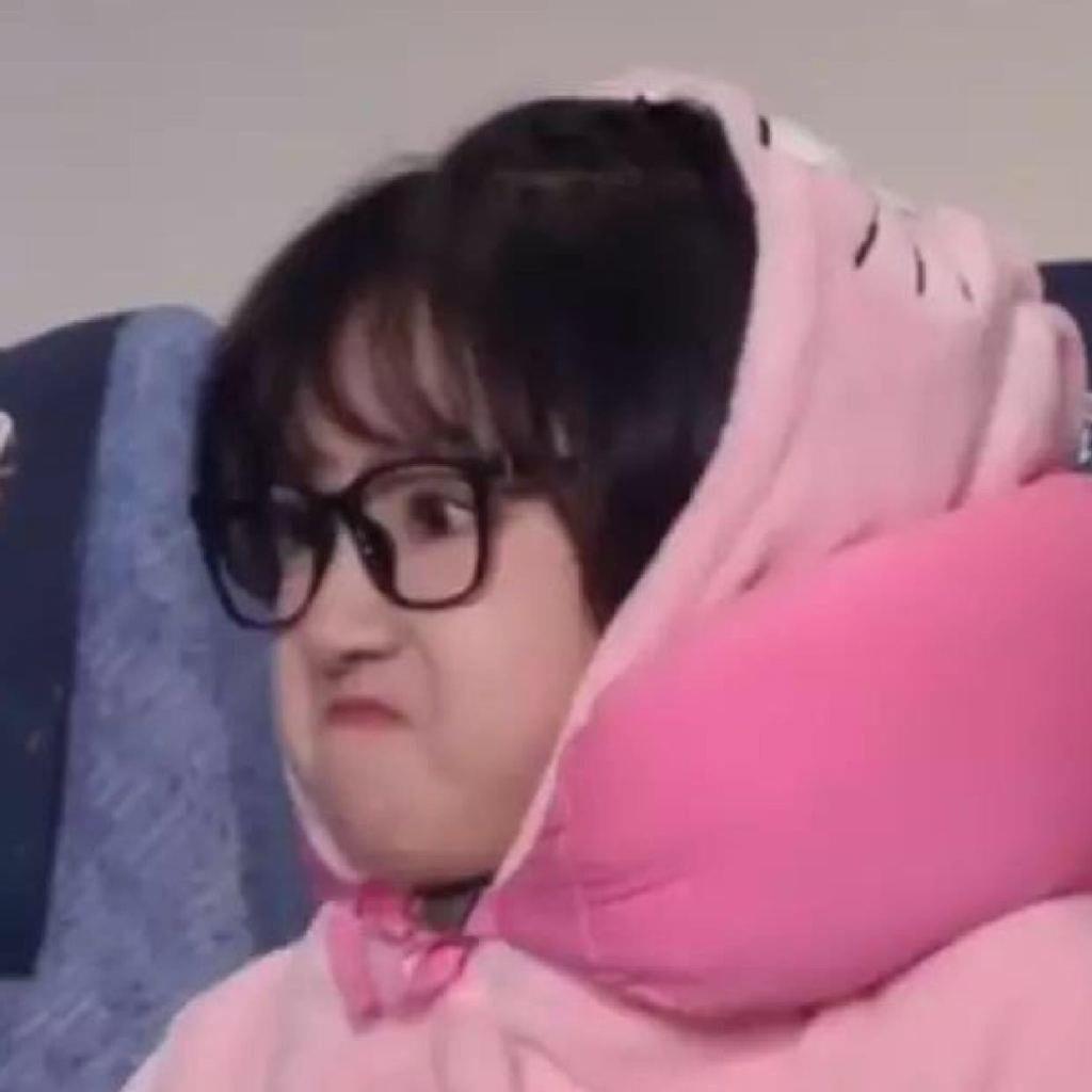 有点可爱有点帅的高冷女生好看头像图片