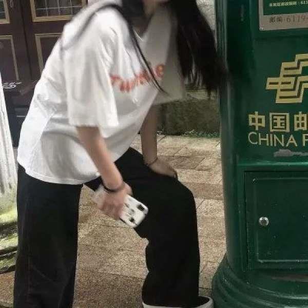 有点可爱有点帅的高冷女生好看头像图片