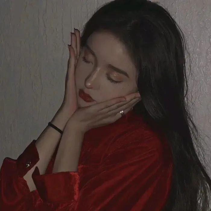 古风·复古·时尚红色系女生真人头像图片
