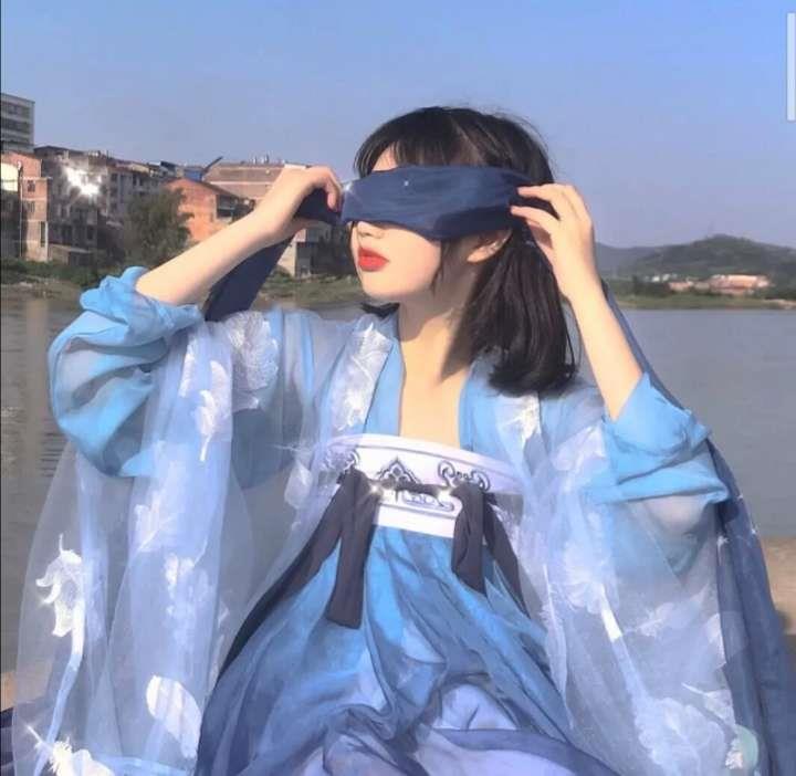 女生专属蓝色系气质文艺唯美头像图片