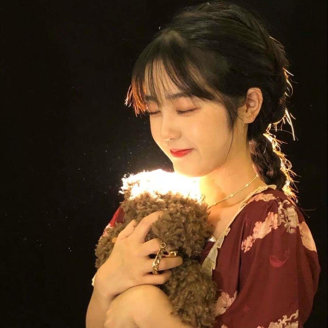 知性唯美气质可爱甜美女生高清头像图片