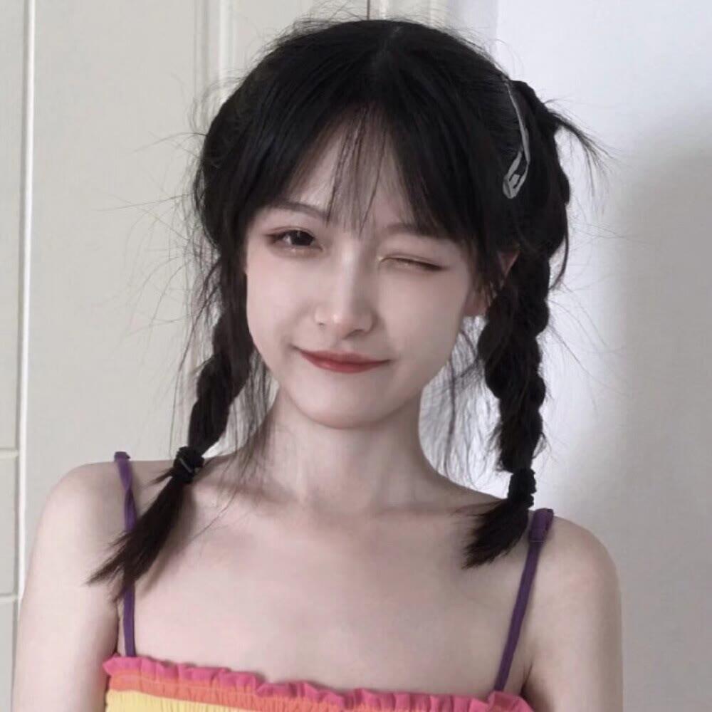 可爱的娃娃脸女生俏皮长不大小表情头像图片