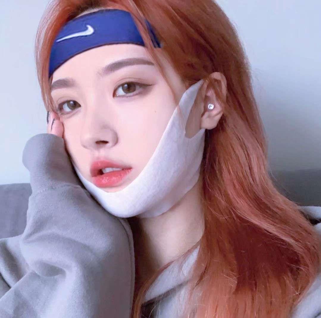 精致五官的俏皮女生日常元气头像图片