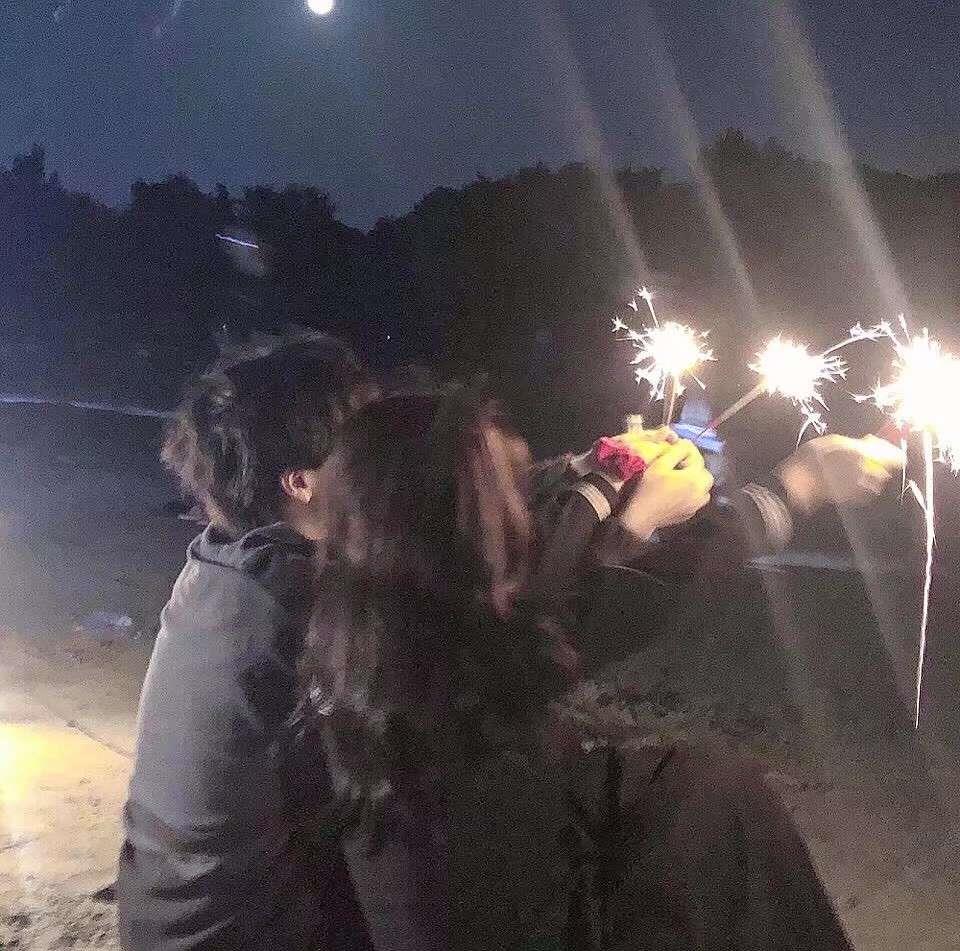 青春阳光可爱甜美情侣真人头像图片