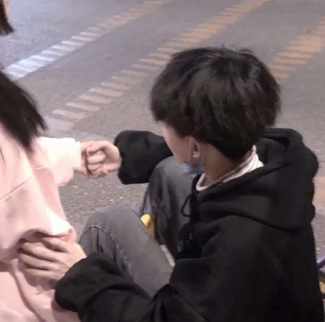 和他一起用的好看甜宠风情侣双人头像图片