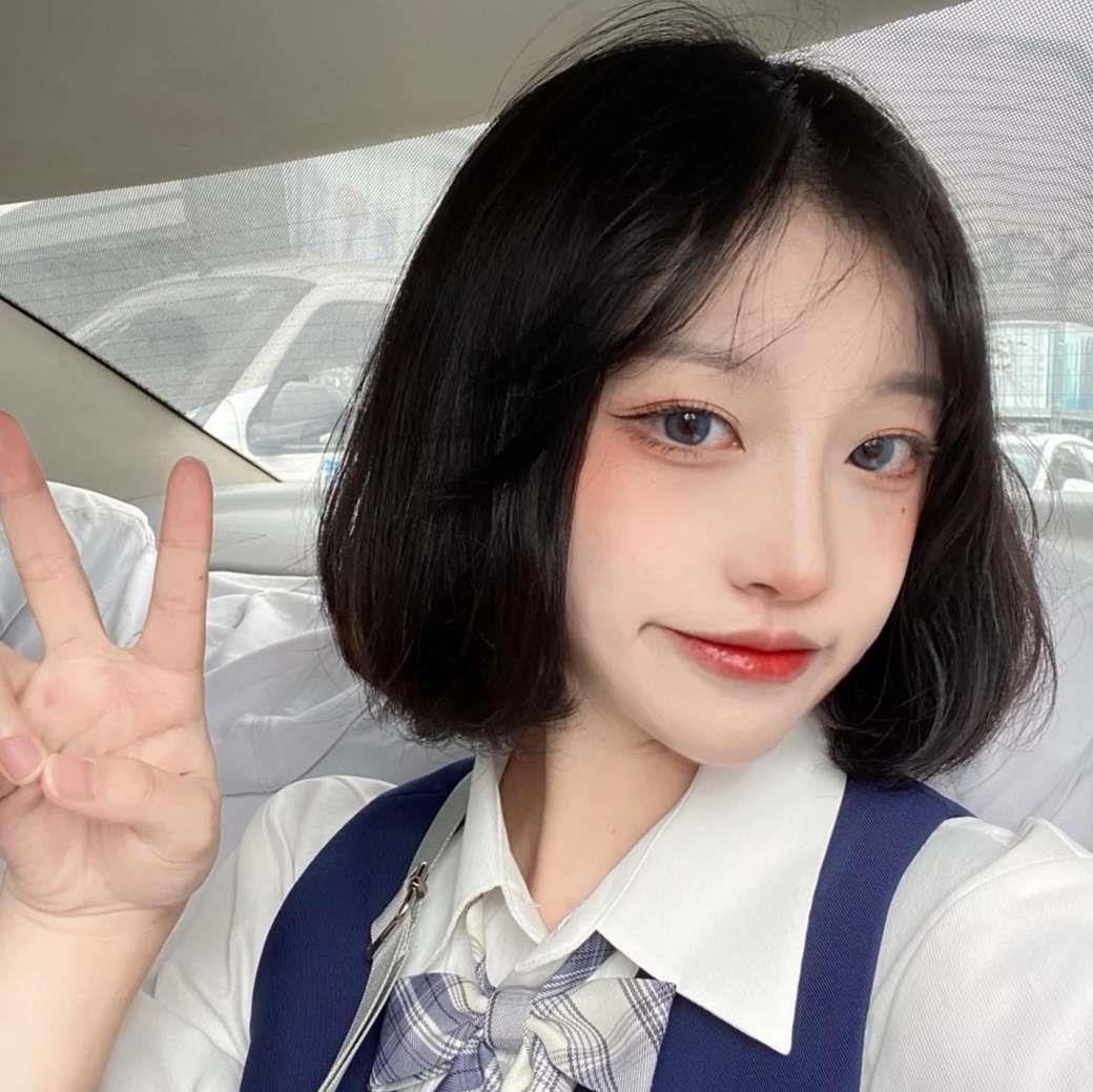 高冷可爱甜美经典女生高清头像图片