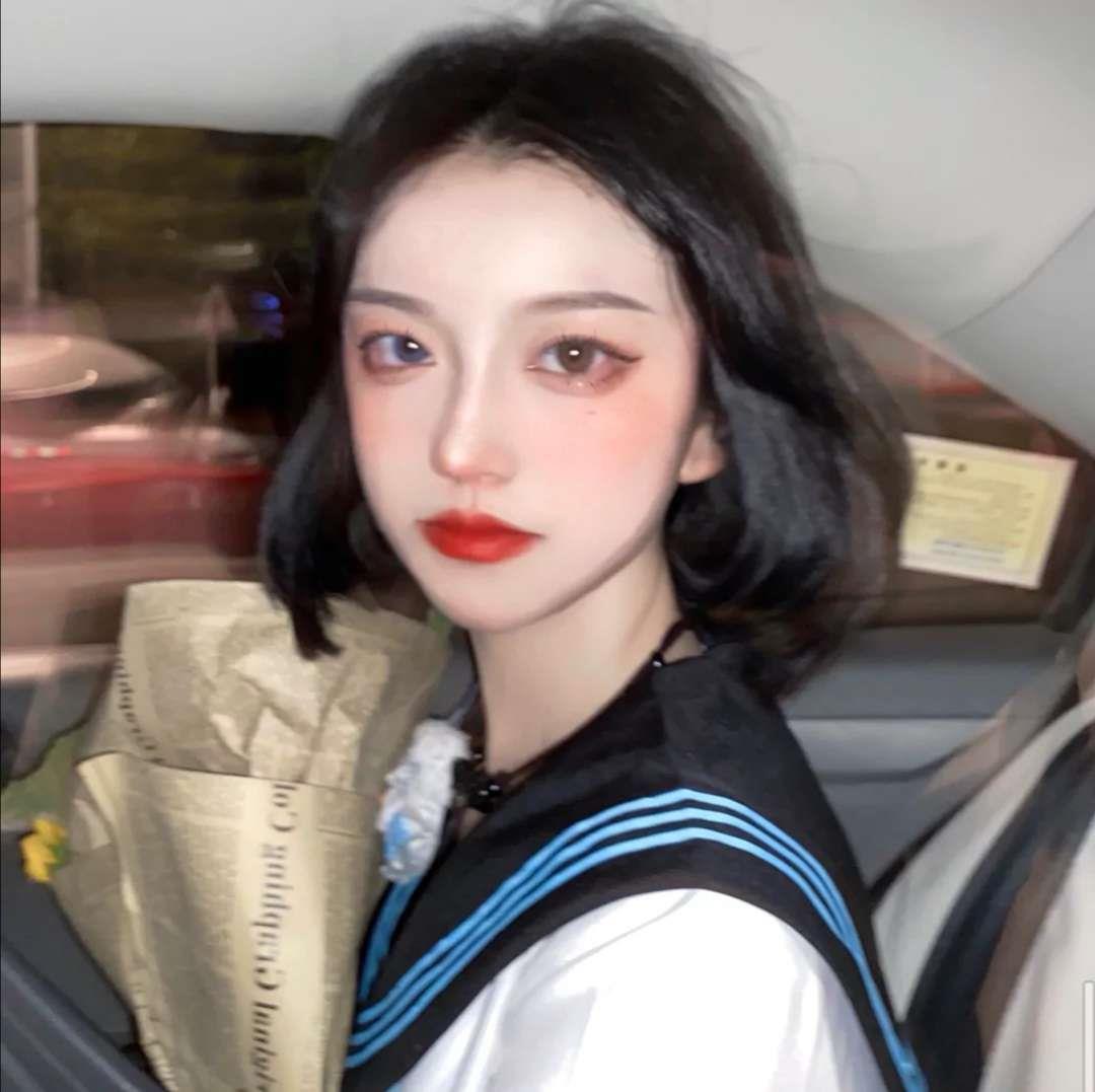 高冷可爱甜美经典女生高清头像图片