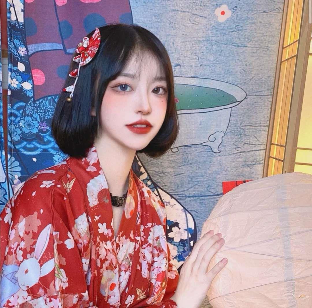 高冷可爱甜美经典女生高清头像图片