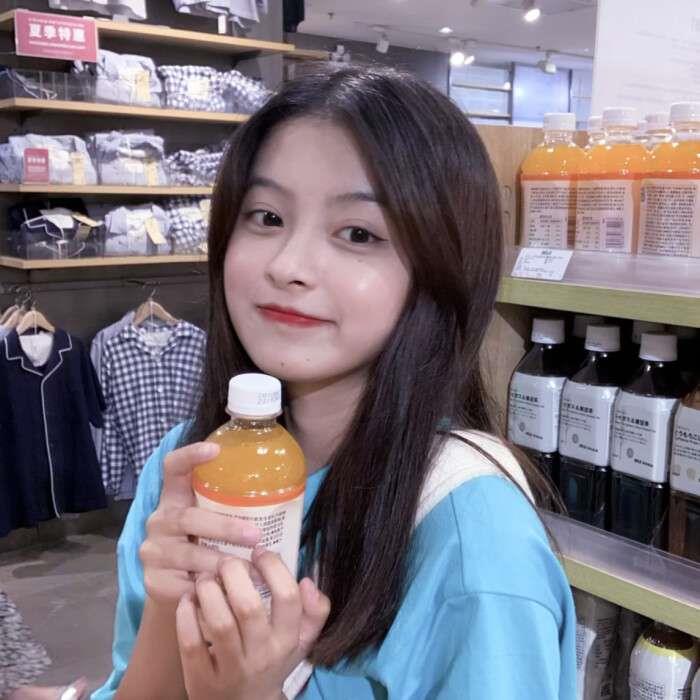 祁宋 ins风时尚魅力女生头像图片