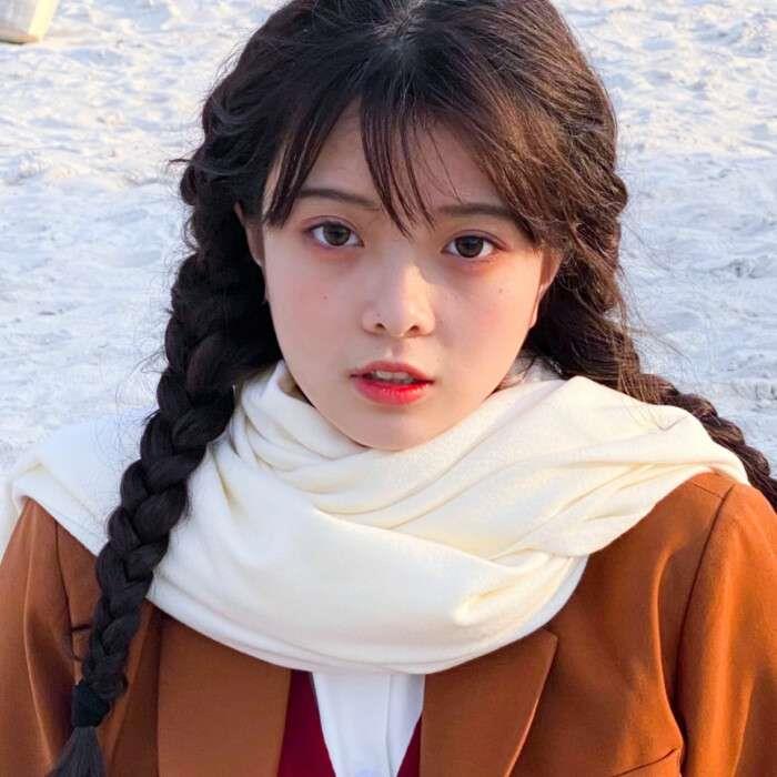 祁宋 ins风时尚魅力女生头像图片