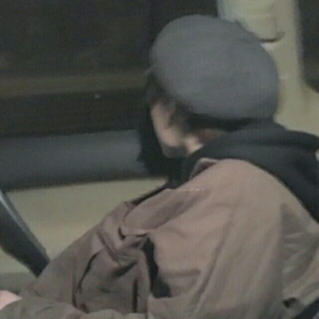 个性高冷御姐女生高清头像图片