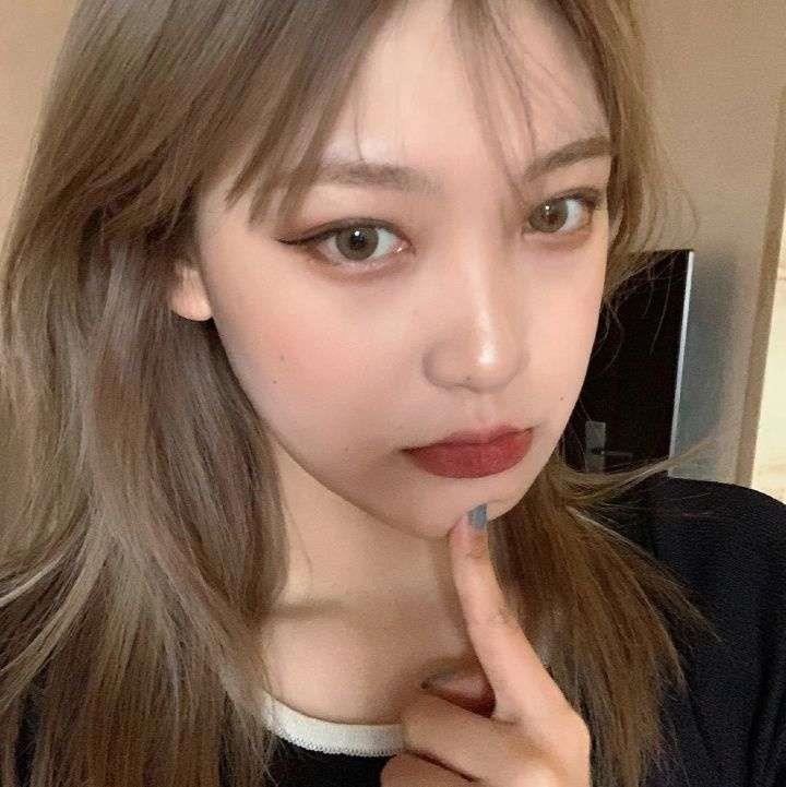 干净清新唯美女生真人头像图片