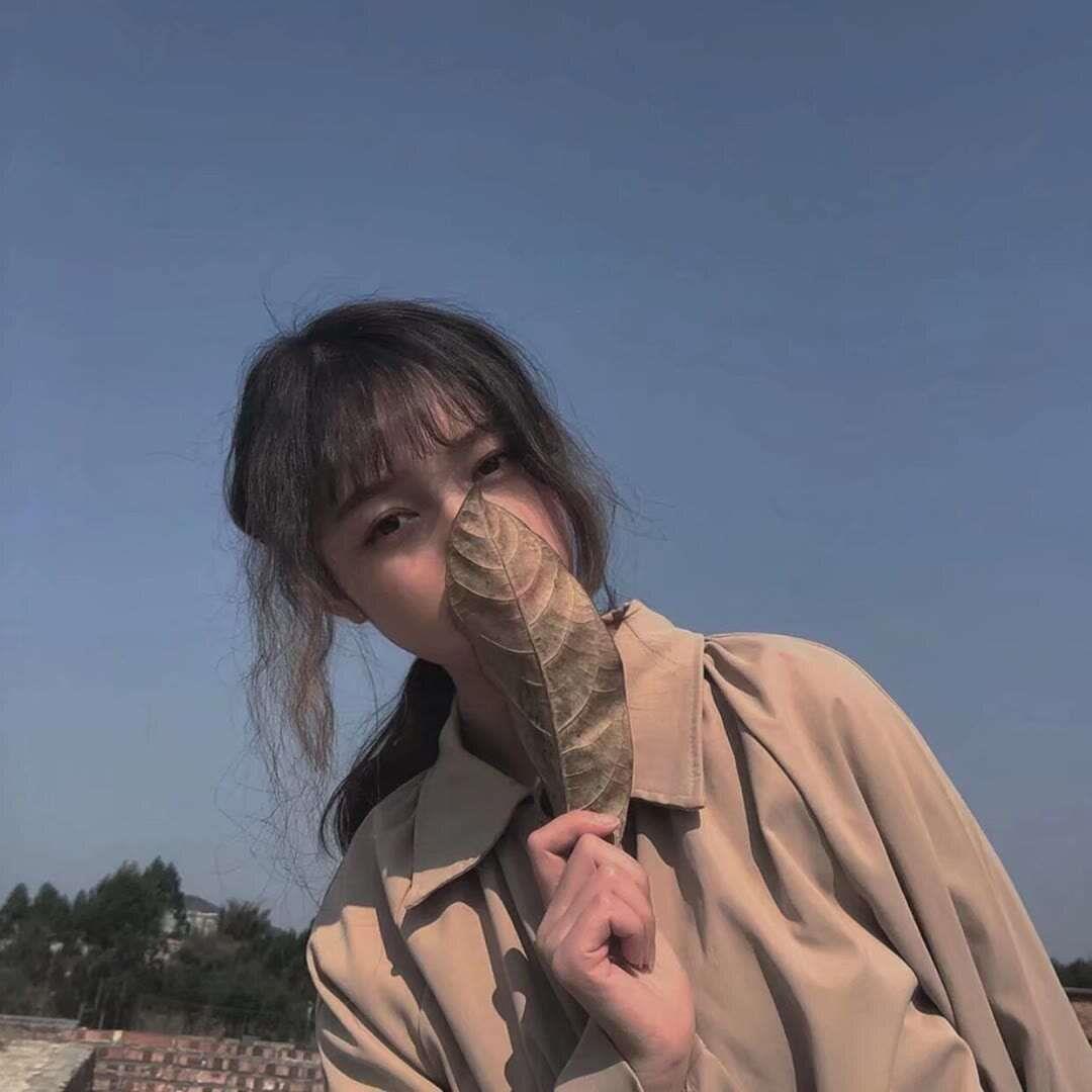 秋季暖色调女生漂亮温暖文艺头像图片