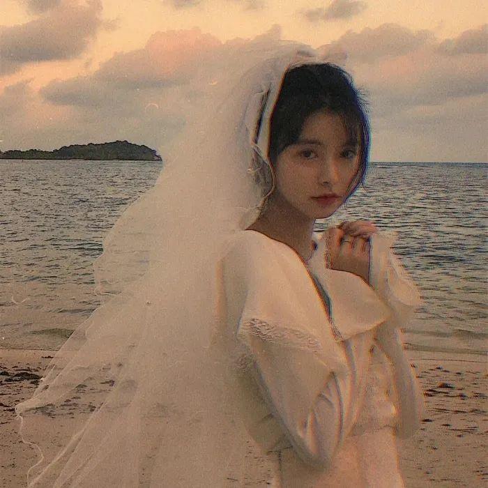 唯美女生洁白婚纱岁月温柔单人头像图片