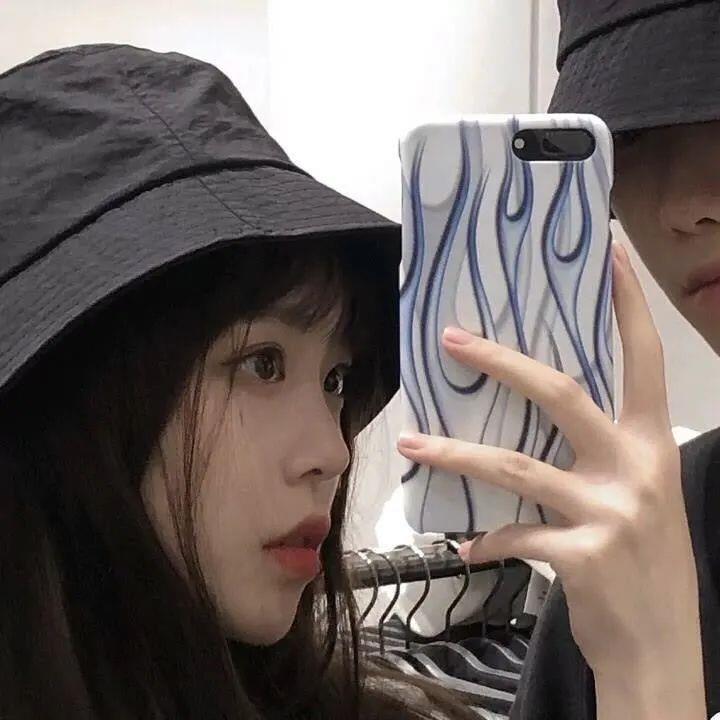 亲昵十足的小情侣唯美情侣头像图片大全