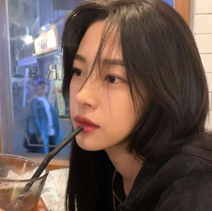 可爱清纯女生高清头像图片