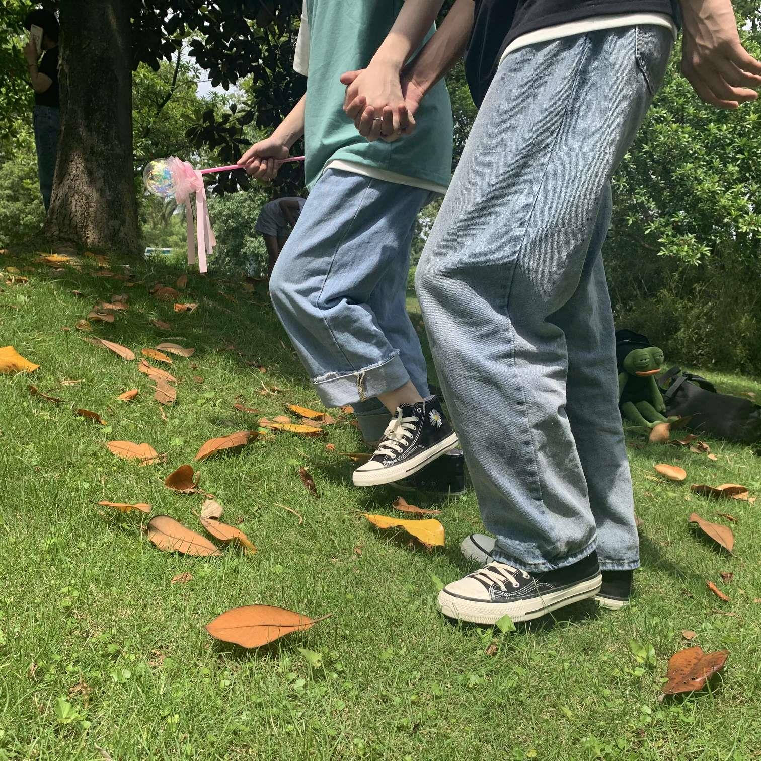 像雏菊一样甜甜的爱的小清新情侣头像图片