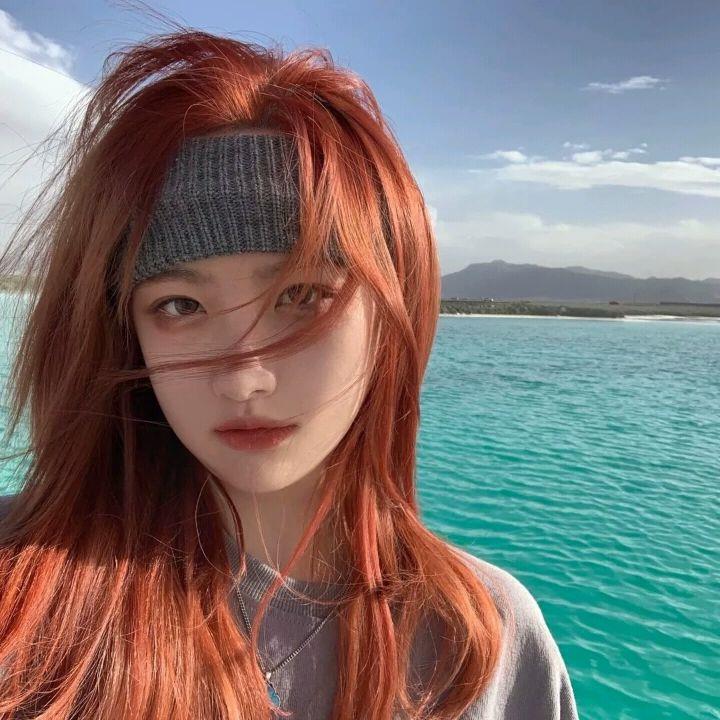 客桥.小众女头/怕目光夹杂爱意所以闭上眼睛头像图片