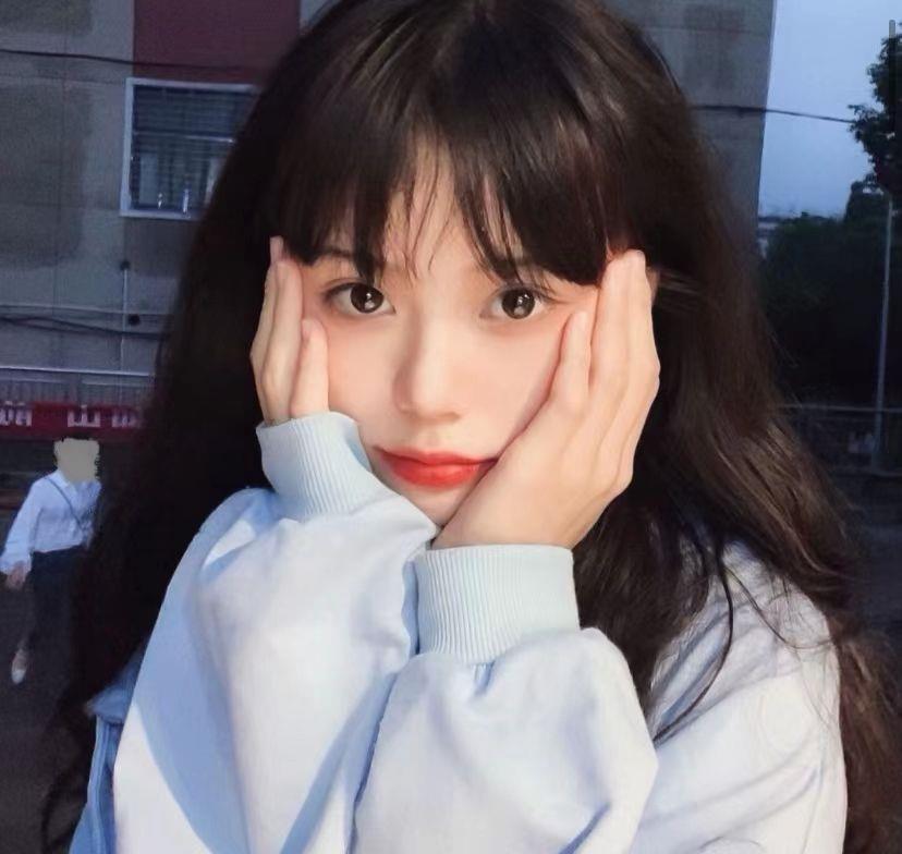 客桥.小众女头/怕目光夹杂爱意所以闭上眼睛头像图片