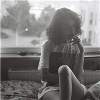 颓废个性的女生抽烟感性伤感头像