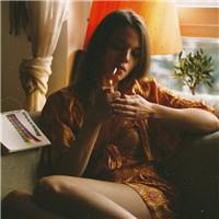 颓废个性的女生抽烟感性伤感头像