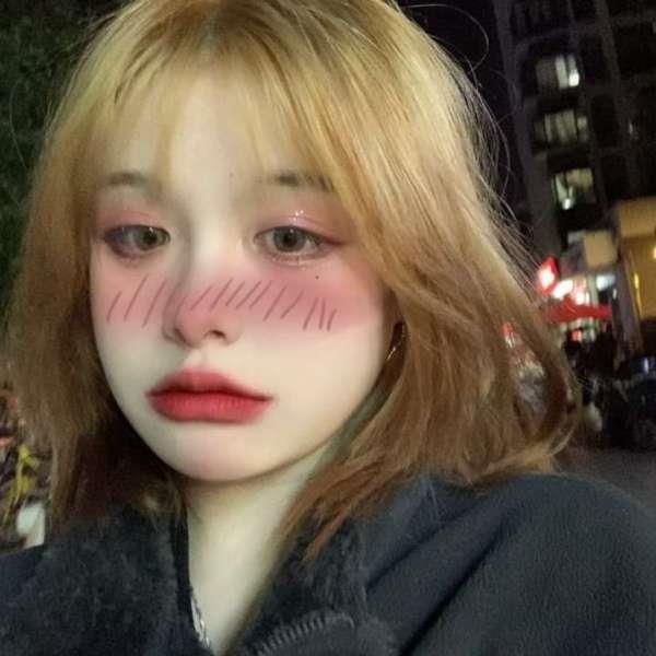 “保持可爱，奔赴山海”头像图片