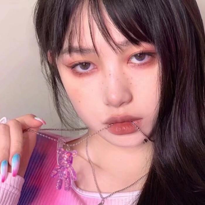 酷女孩，你值得拥有（哇哈哈哈哈） 快来“爆”走吧（嘿嘿嘿嘿）头像图片