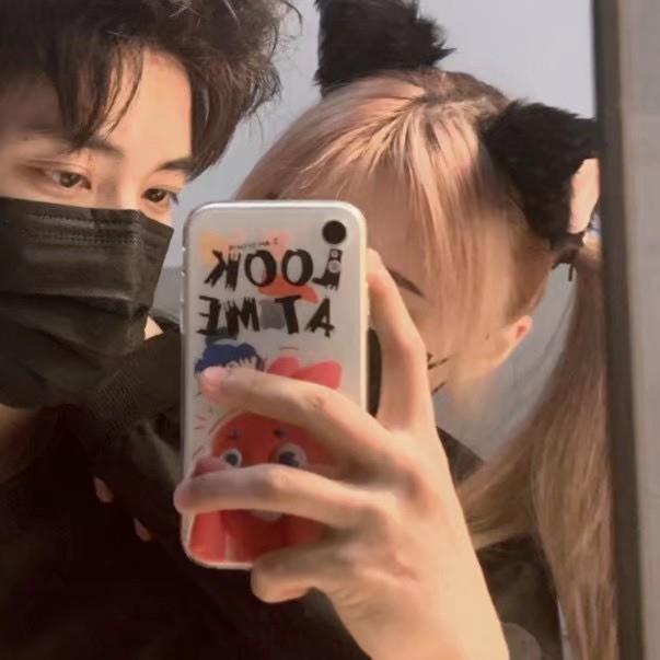 情侣/乖乖跟着我，不要到处乱跑头像图片