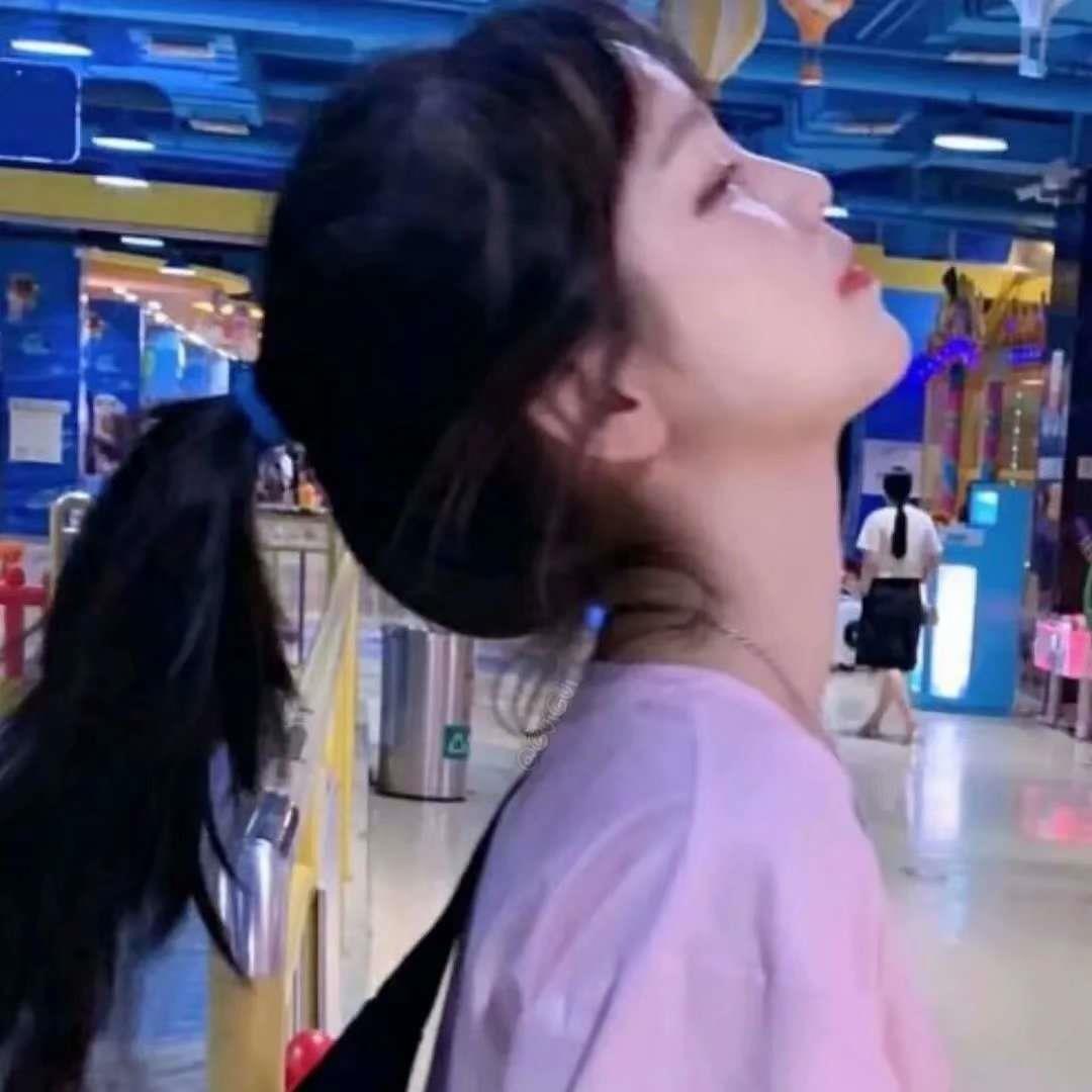 紫色系女头 ins风头像图片