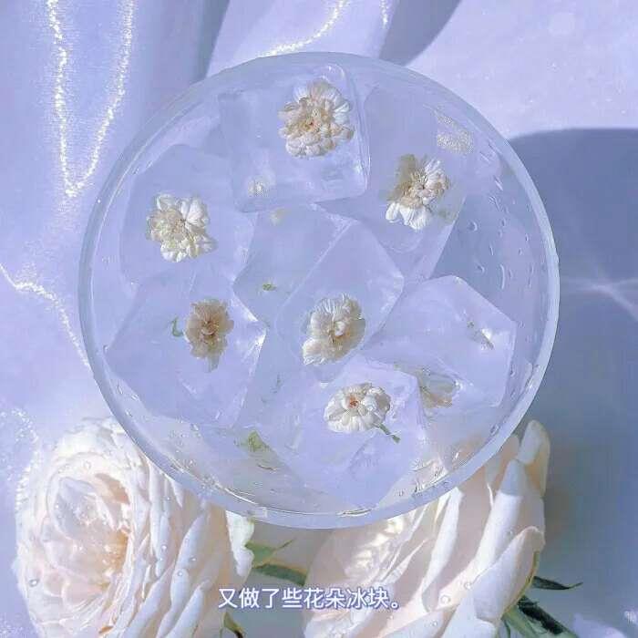 池乔：背景集/深蓝色的大海里有你和我的回忆.头像图片