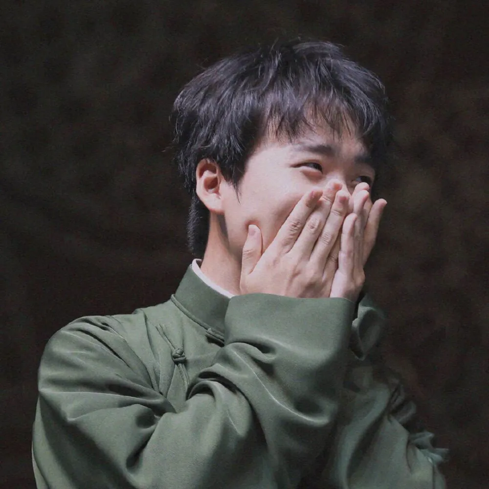 往月球寄一封情书。头像图片